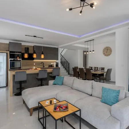 Villa Fran *